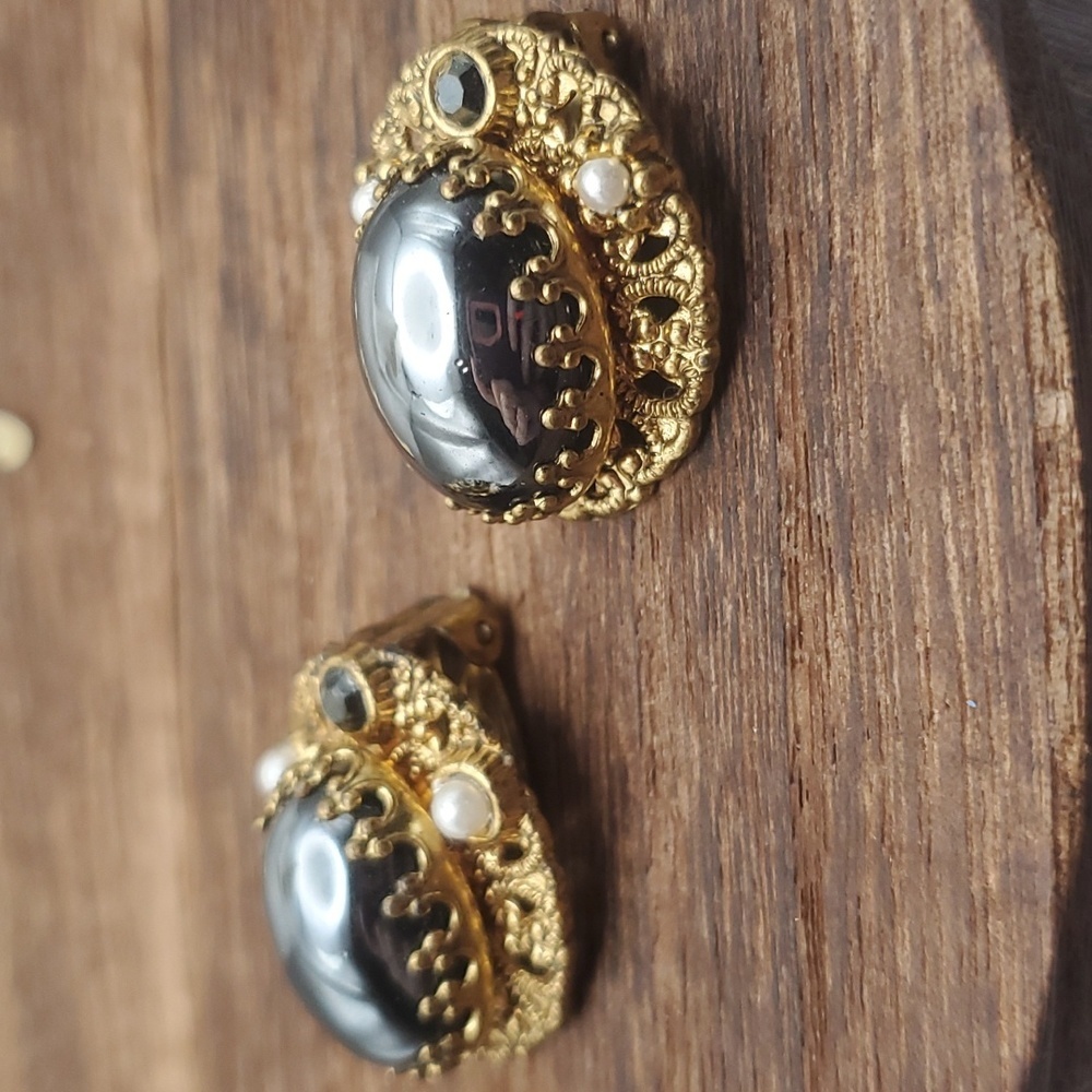 West Germany  black lustrous pearl estate earrings clip on‎ E757 - Picture 3 of 5